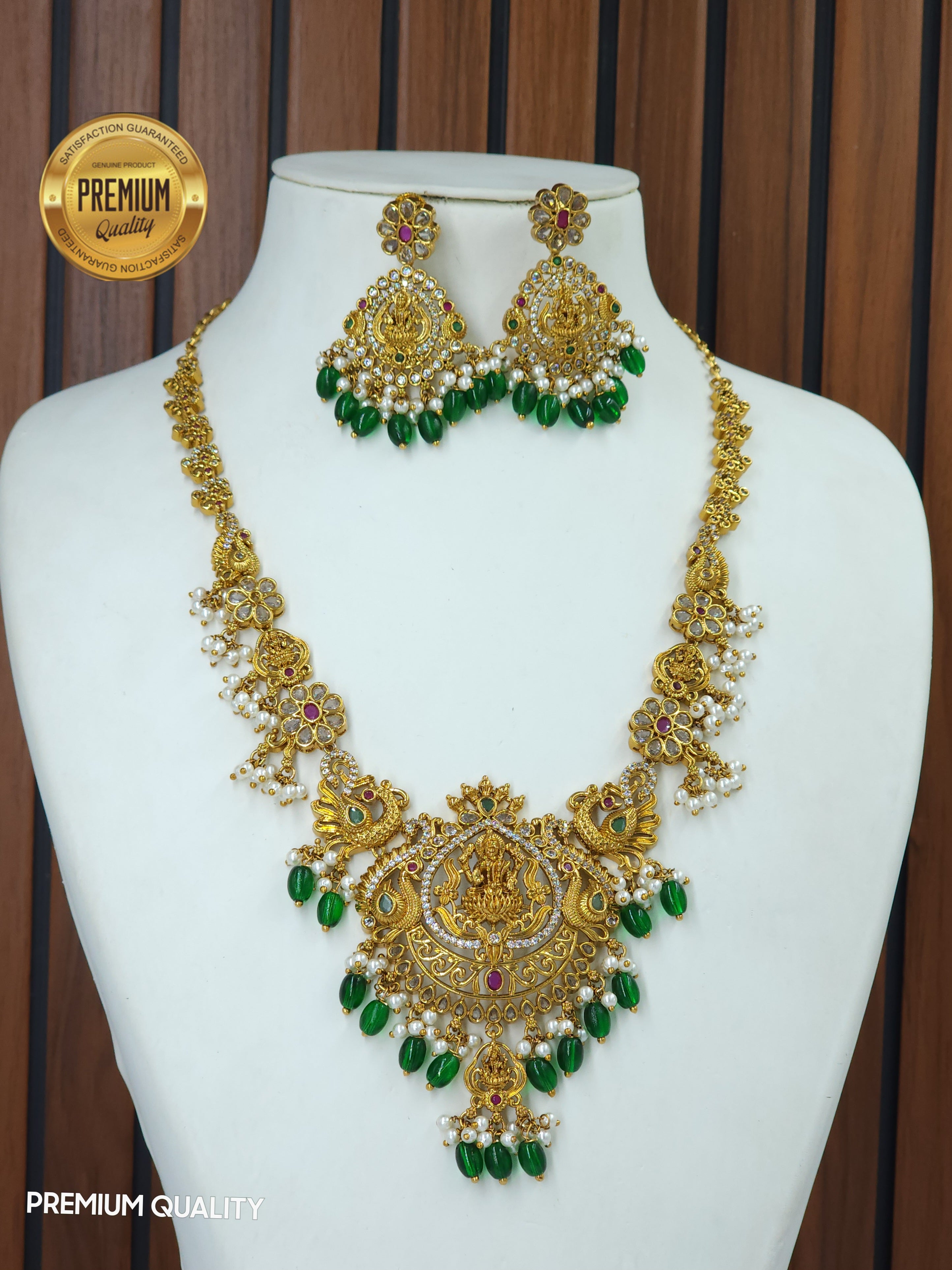 Matt finish NAKISHI NECKLACES