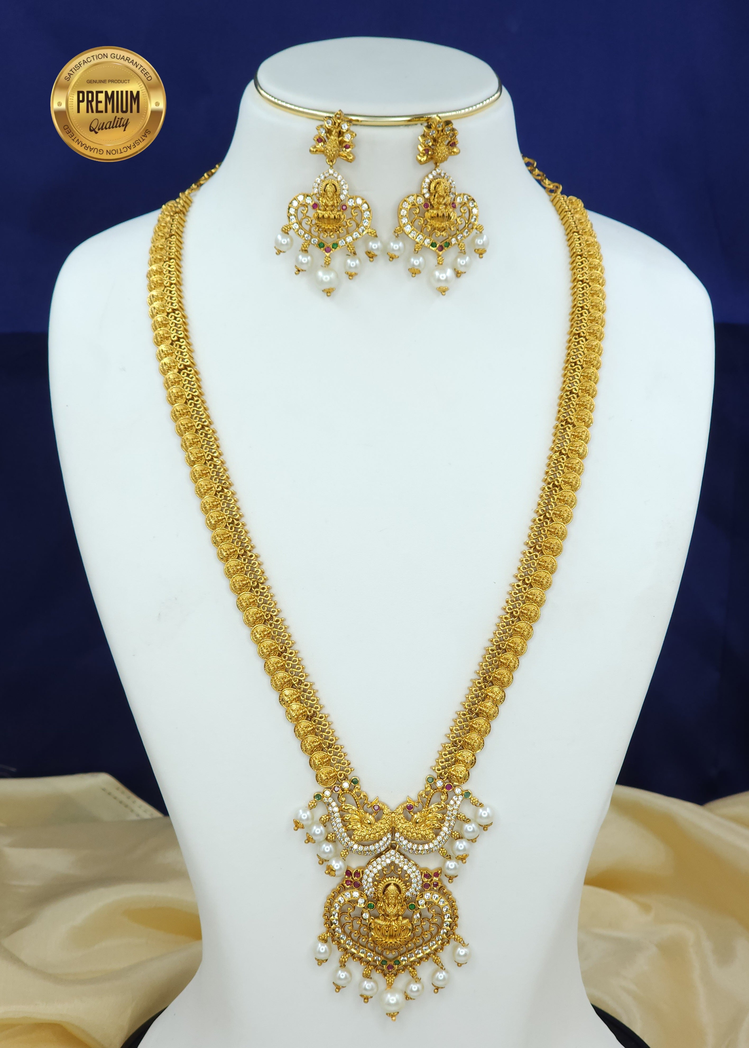 Lakshmi KASULAPERU Long gold finish