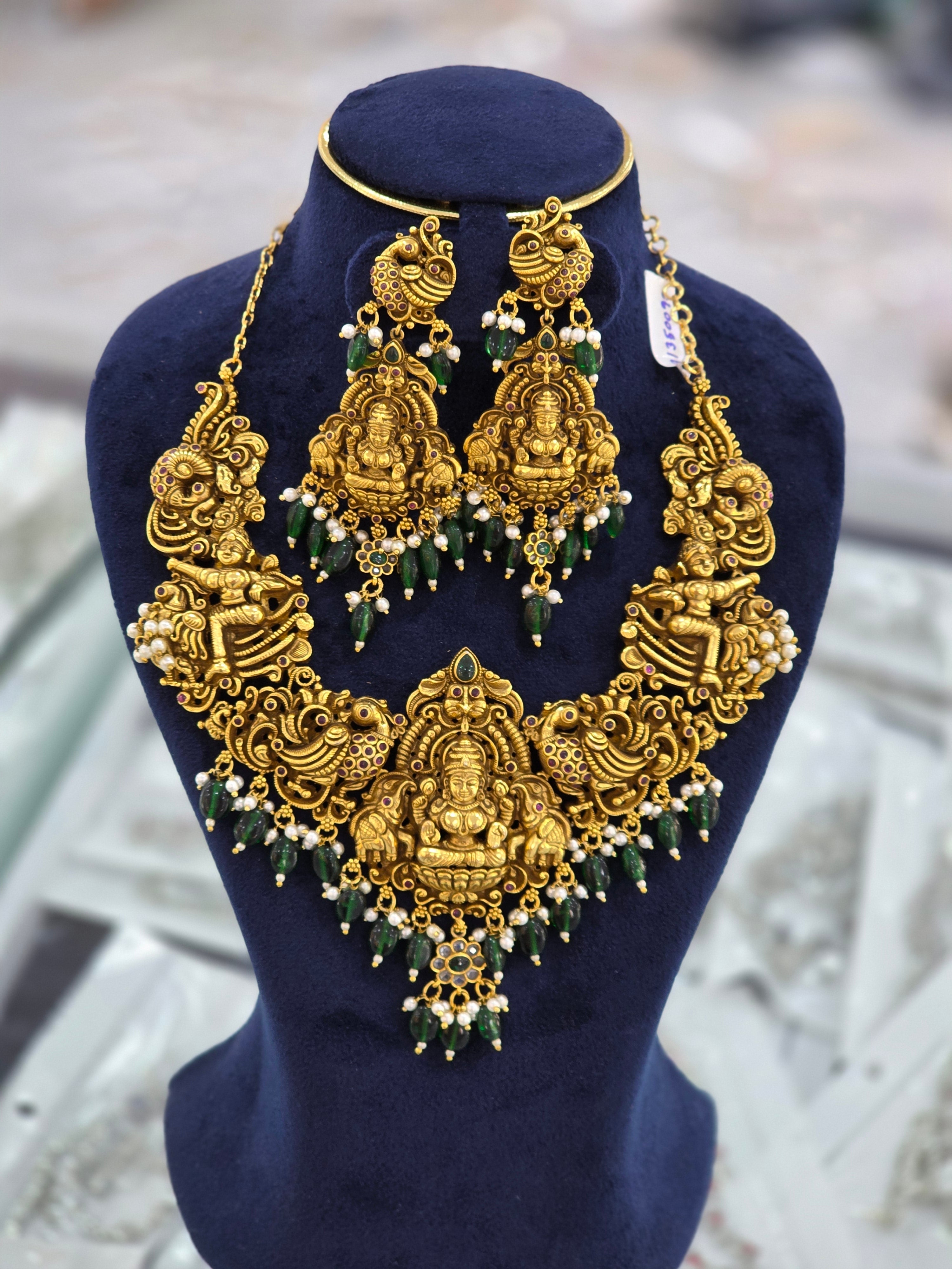 NAKISHI NECKLACES