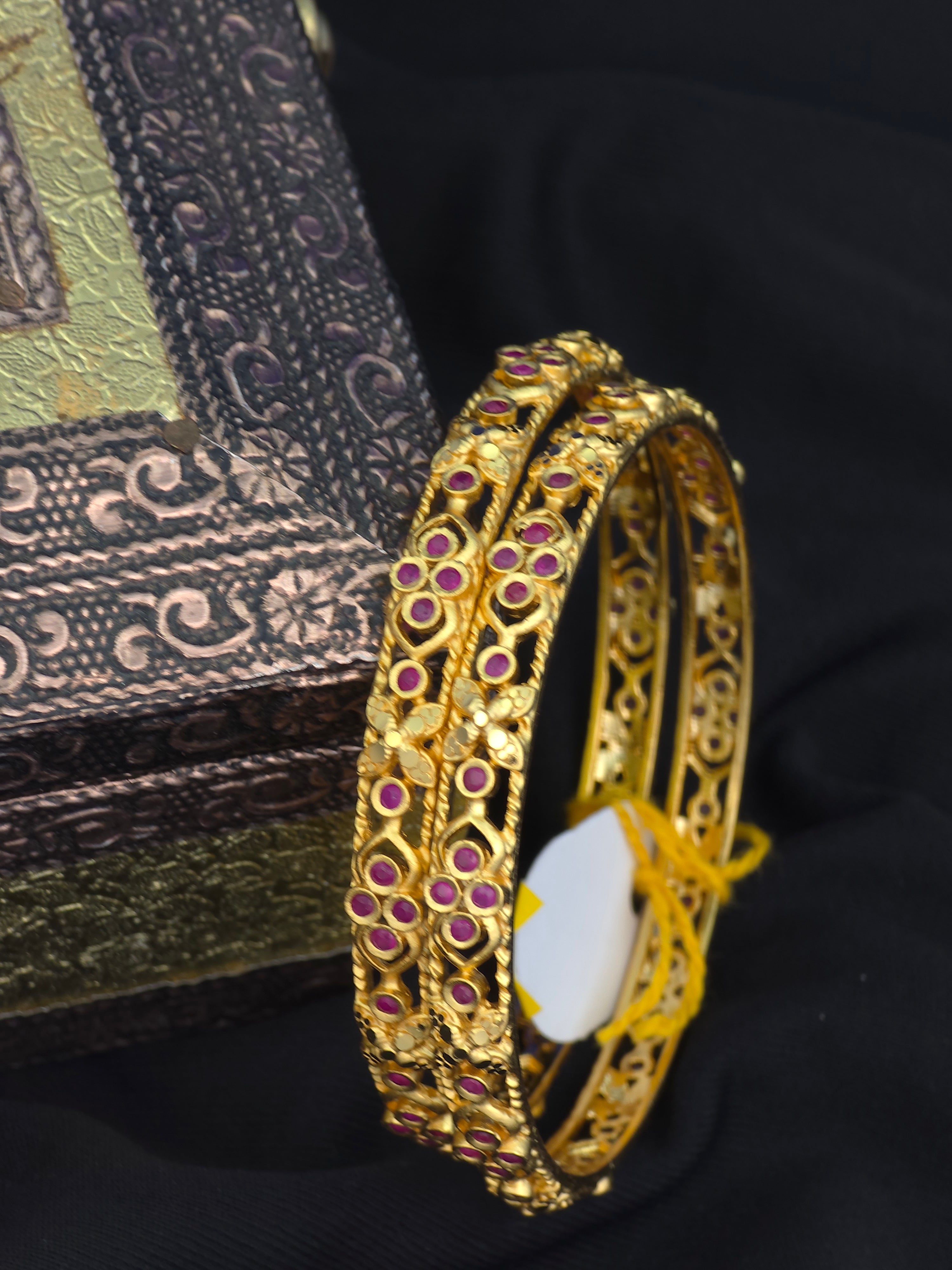 1GM GOLD FORMING BANGLES
