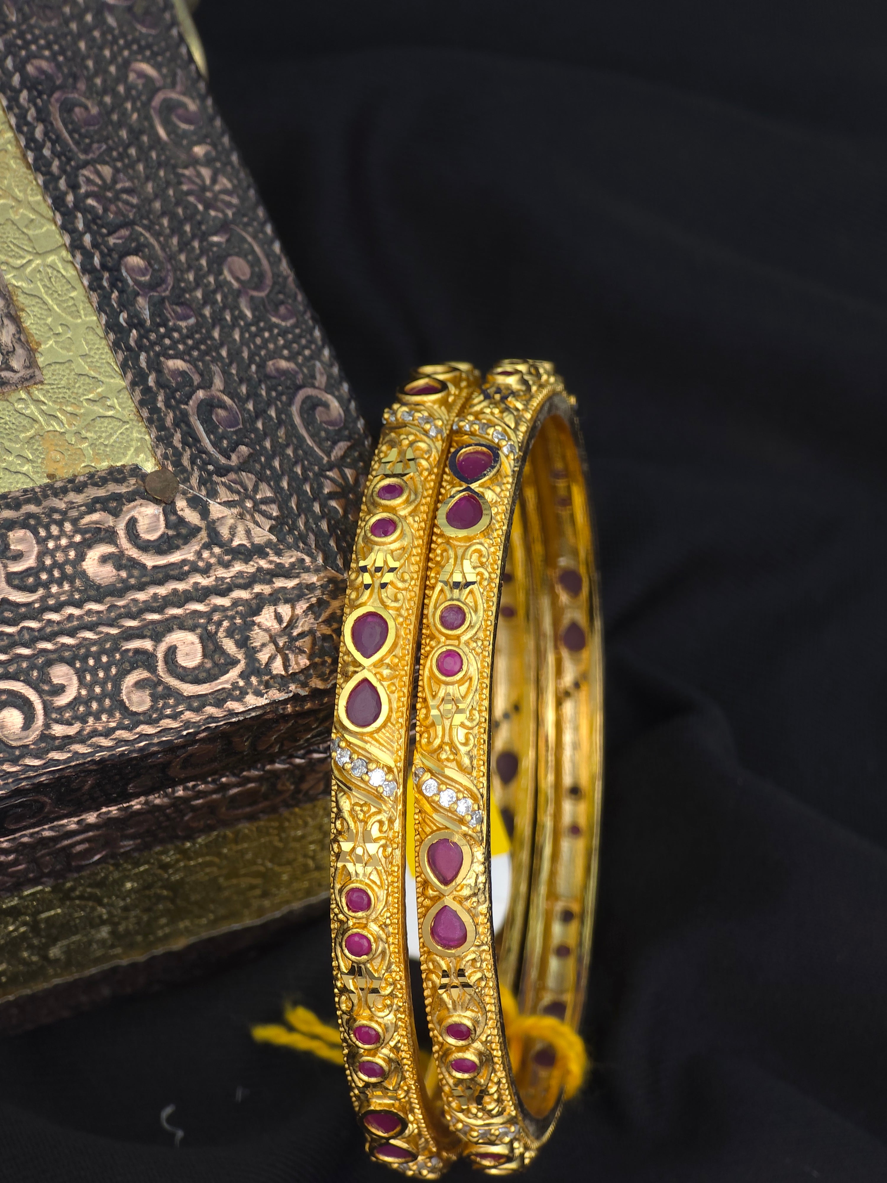 1GM GOLD FORMING BANGLES