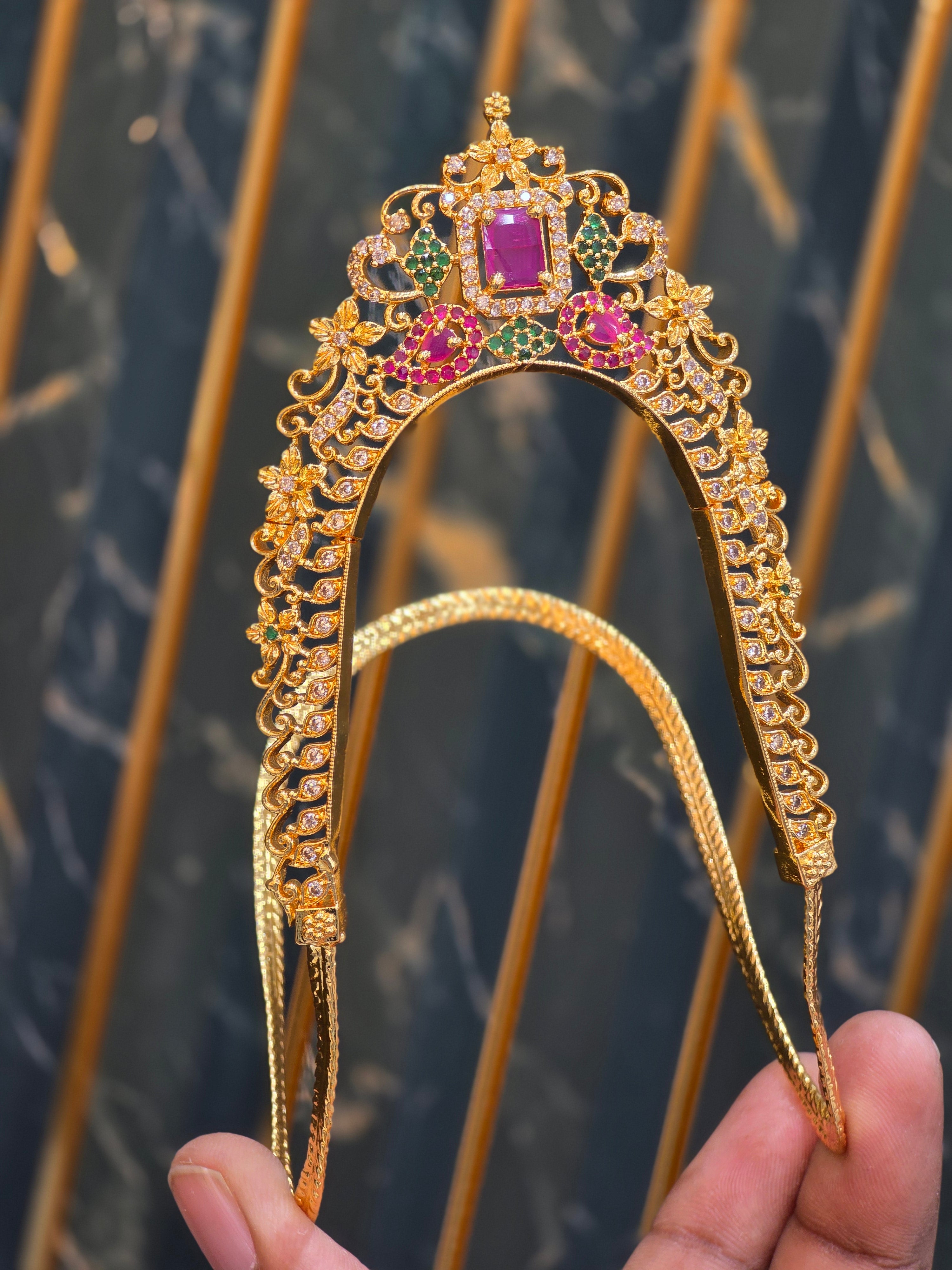 GOLD FINISH CZ ARVANKIE