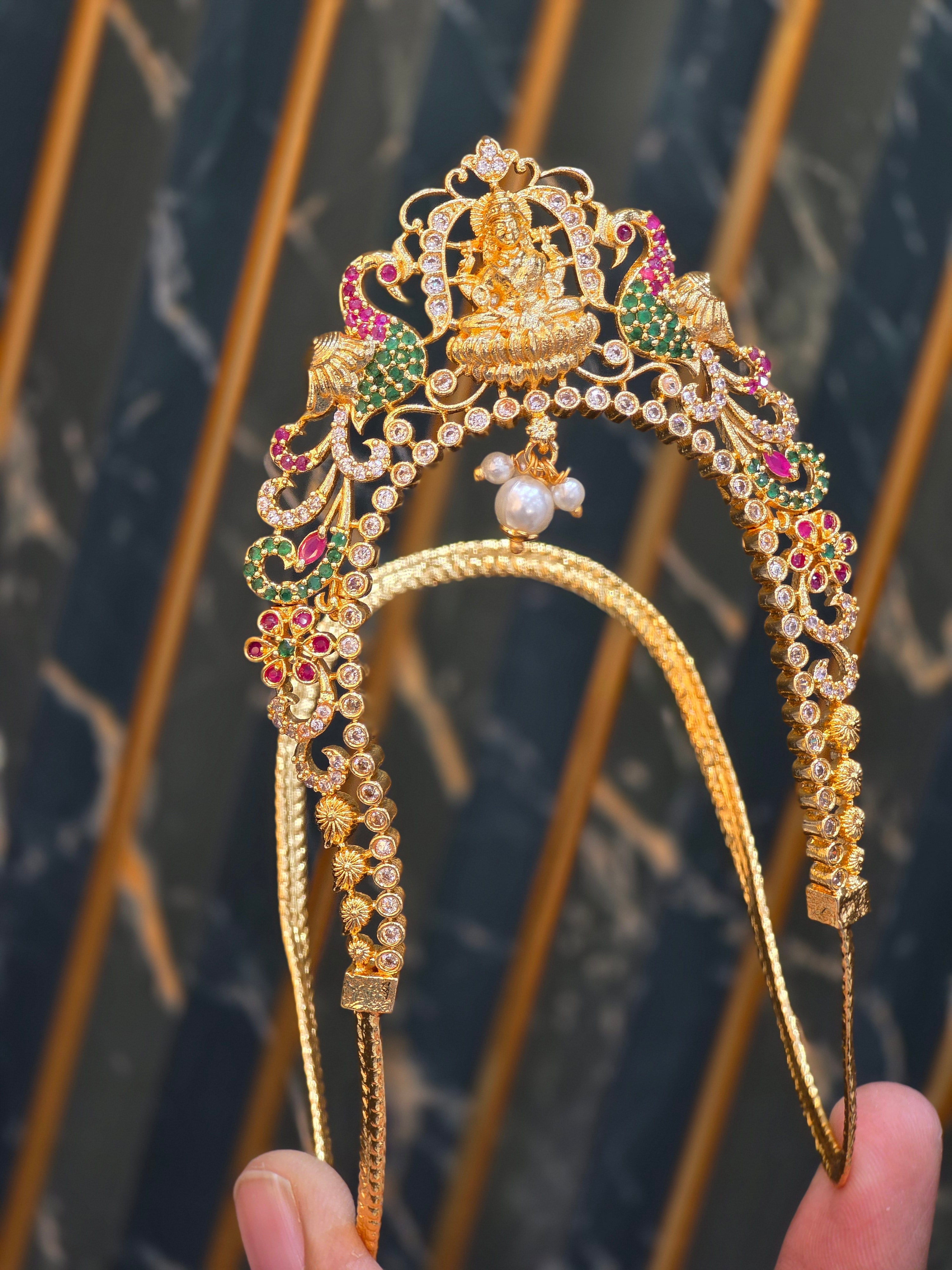 GOLD FINISH CZ ARVANKIE