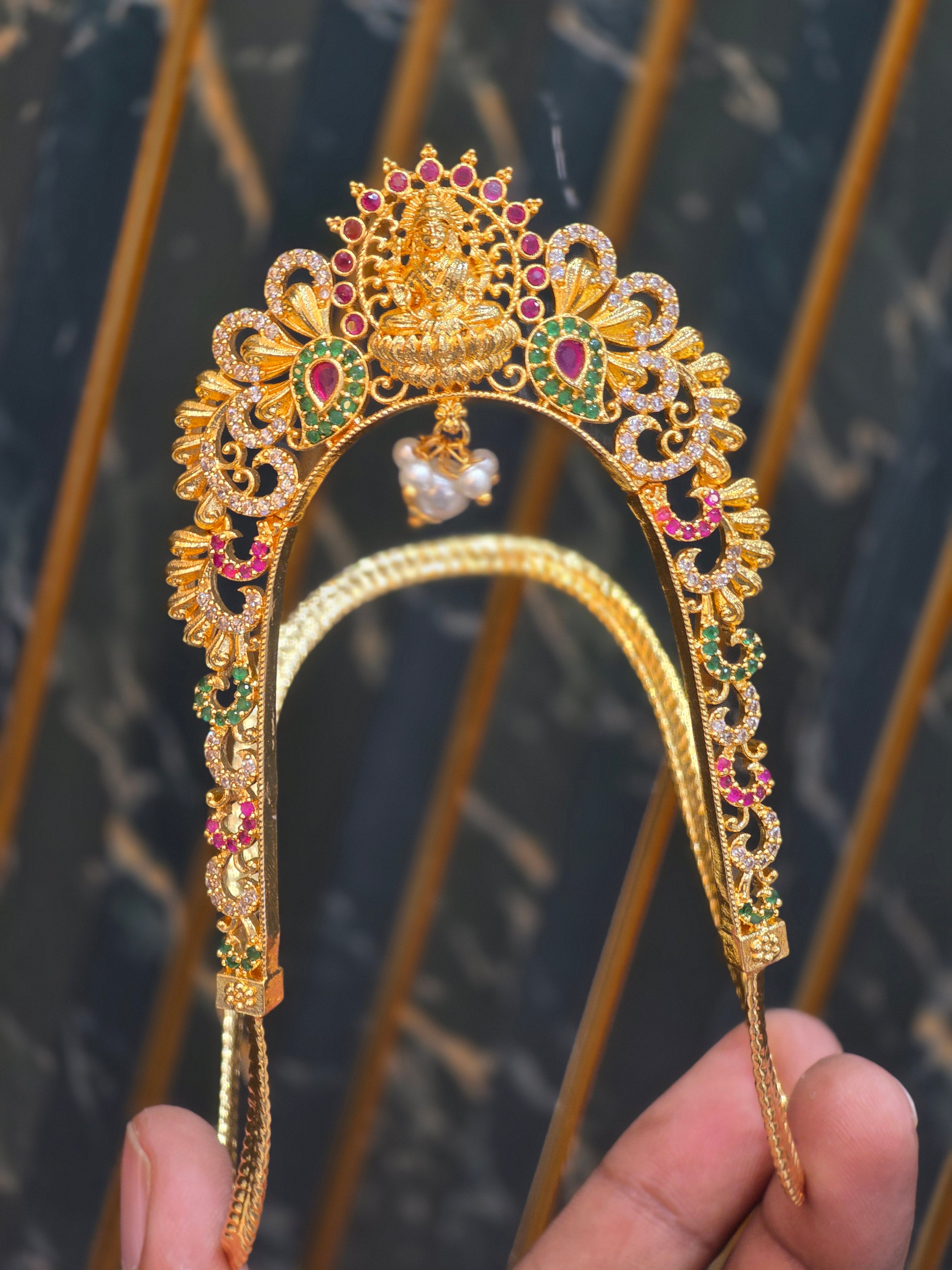 GOLD FINISH CZ ARVANKIE