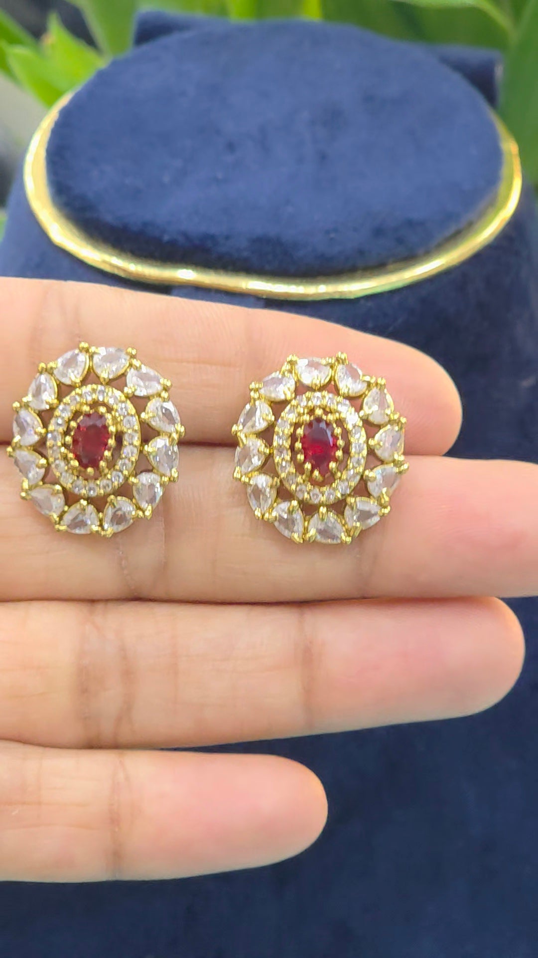 Cz studs push back