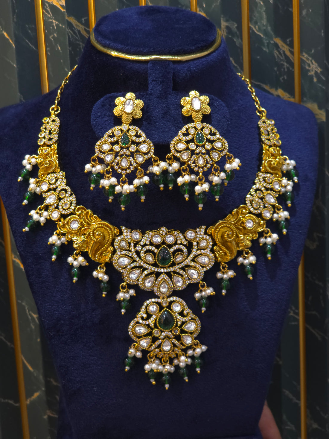 KUNDHAN NECKLACE