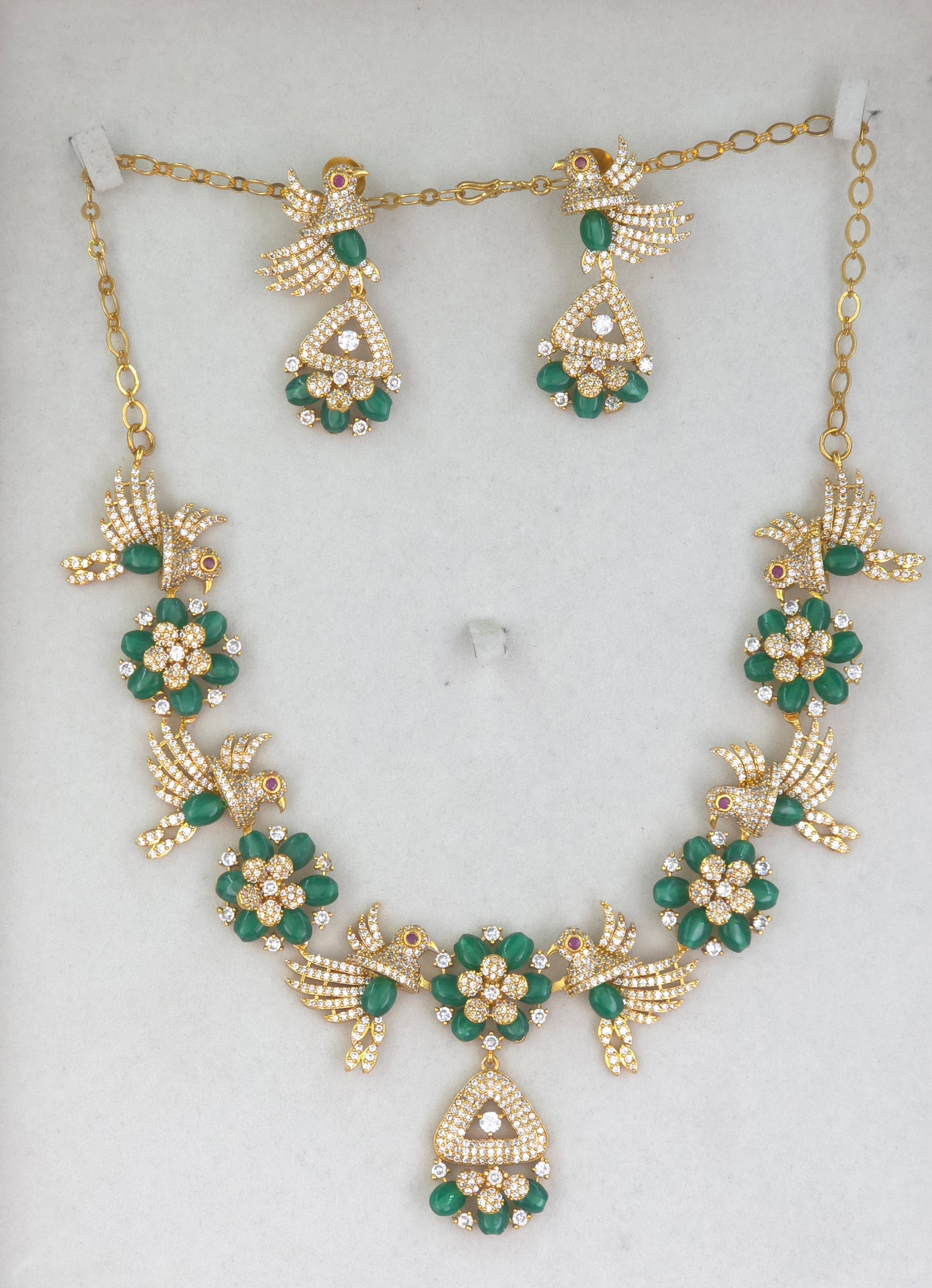 MATT FINISH NECKLACE