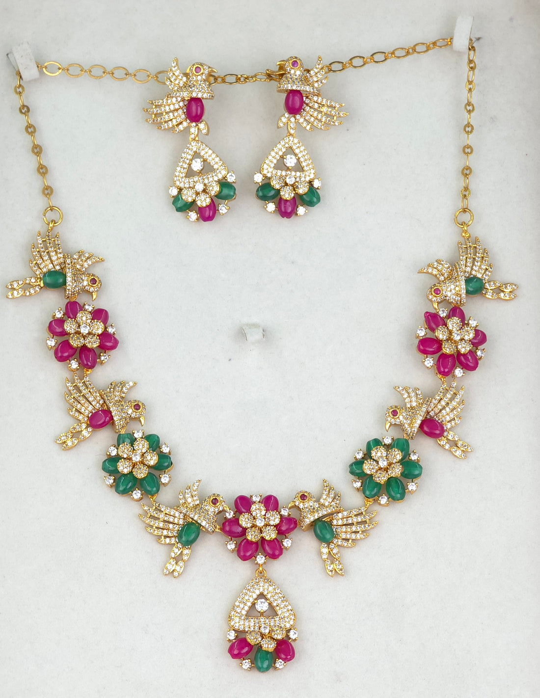 MATT FINISH NECKLACE