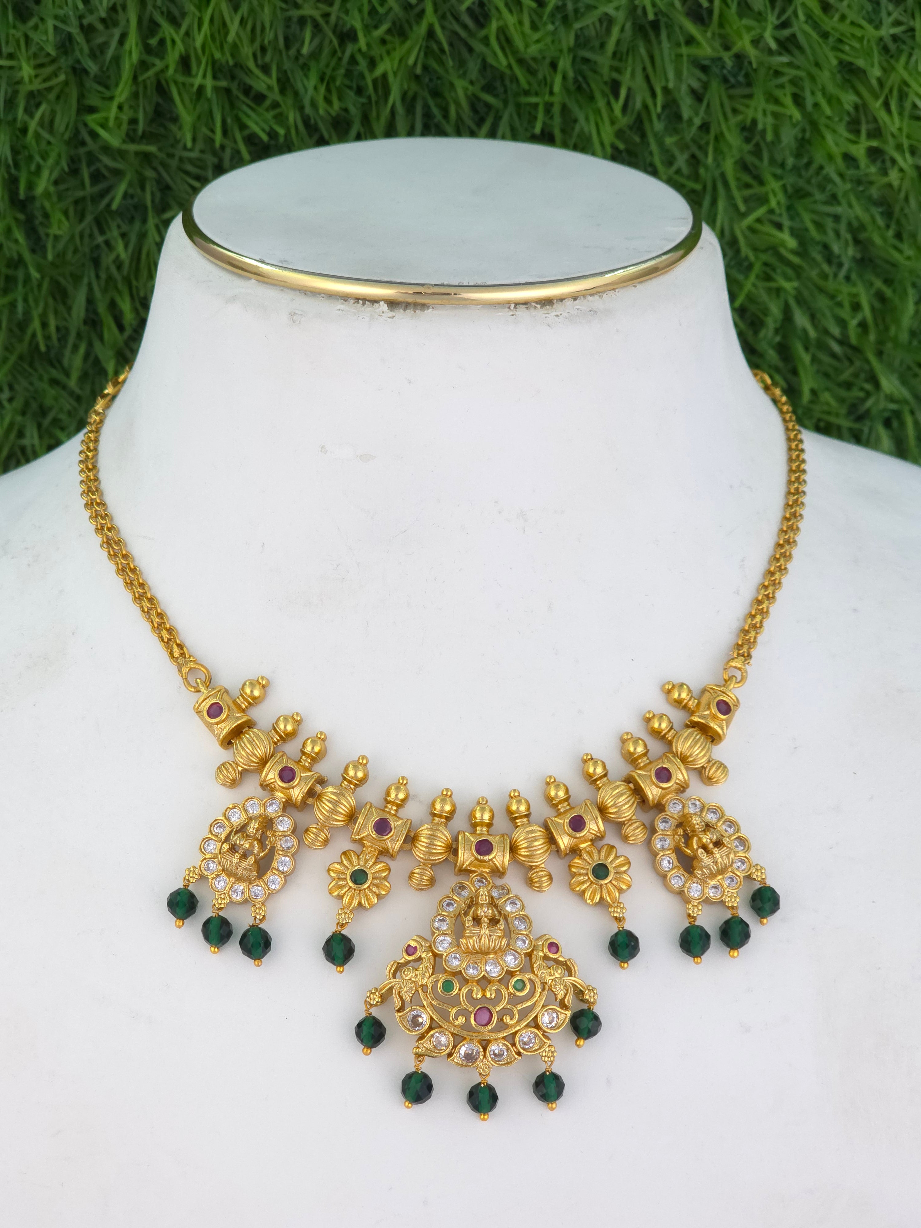 MATT FINISH MINI NECKLACE