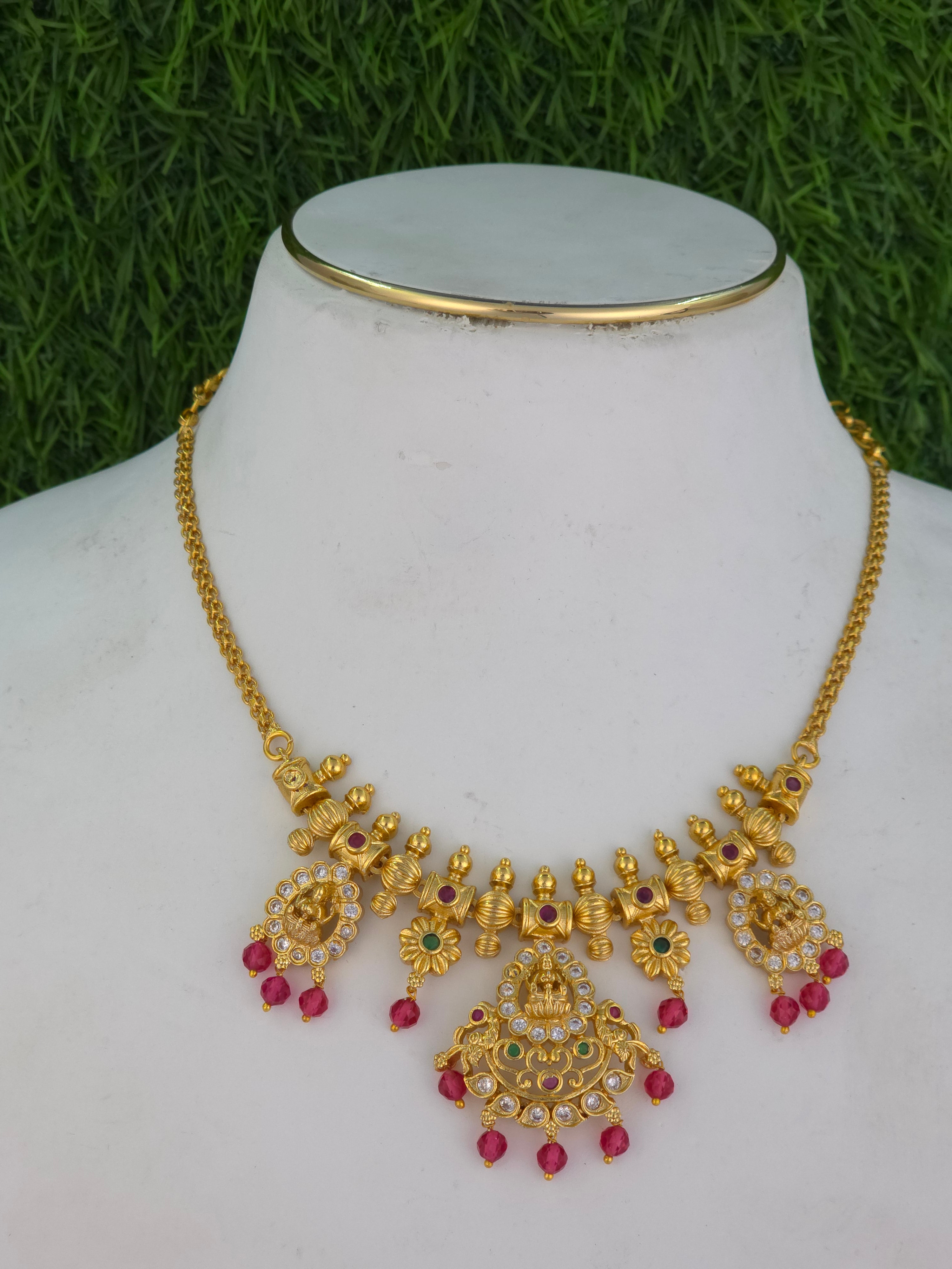 MATT FINISH MINI NECKLACE