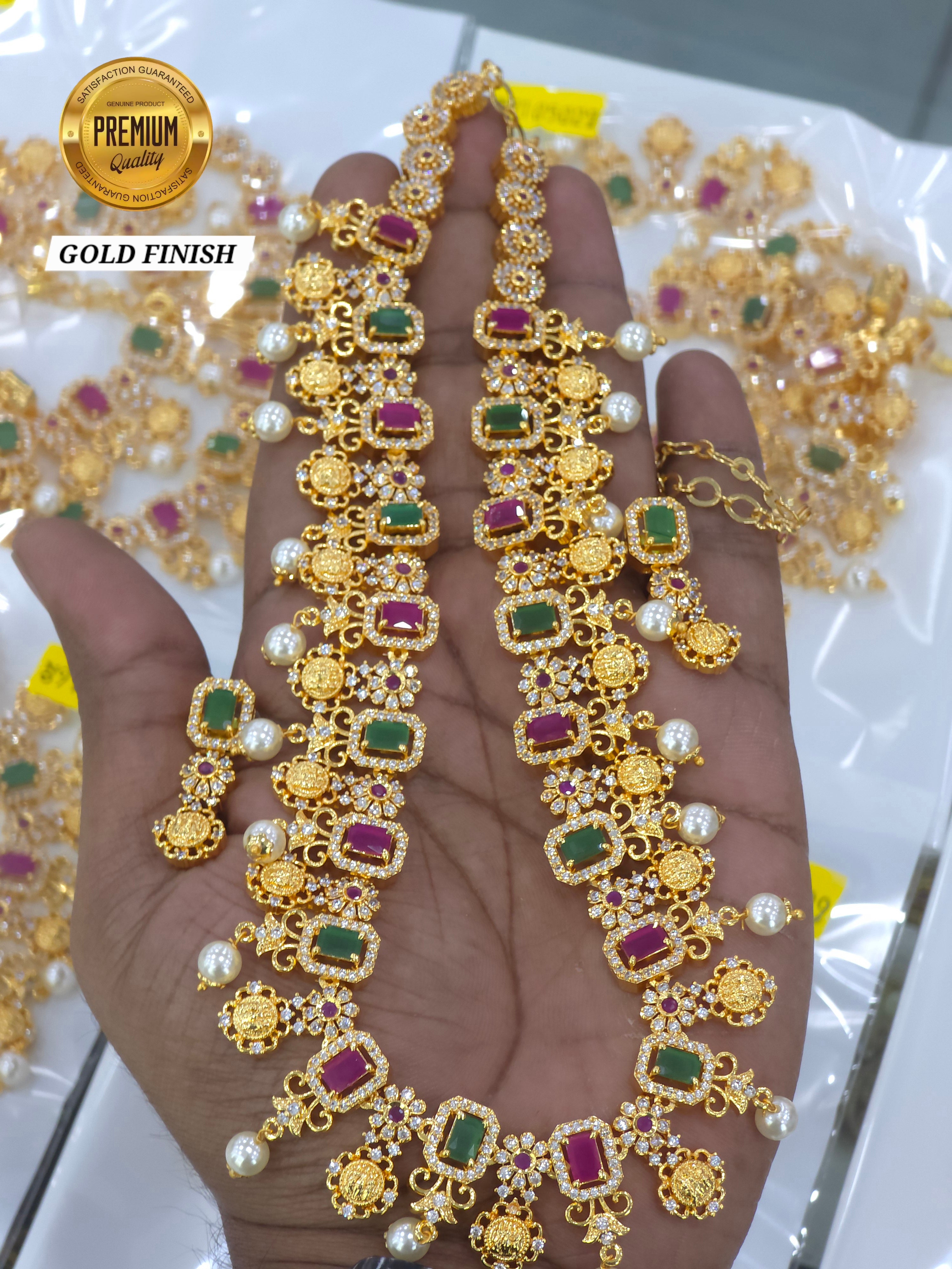 GOLD FINISH RAMPARVER LONG HARAM