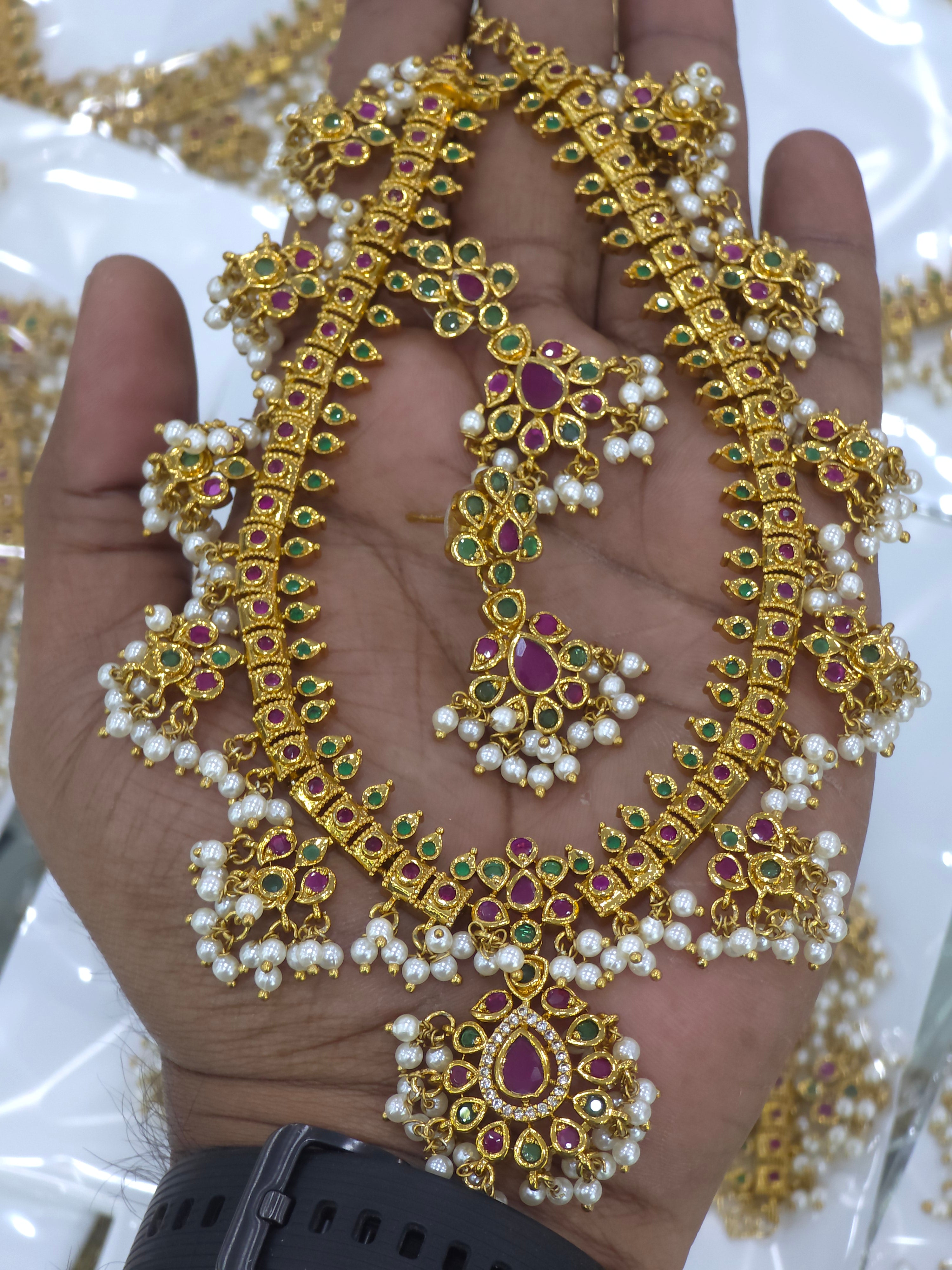 Matt finish Guttapusallu necklace