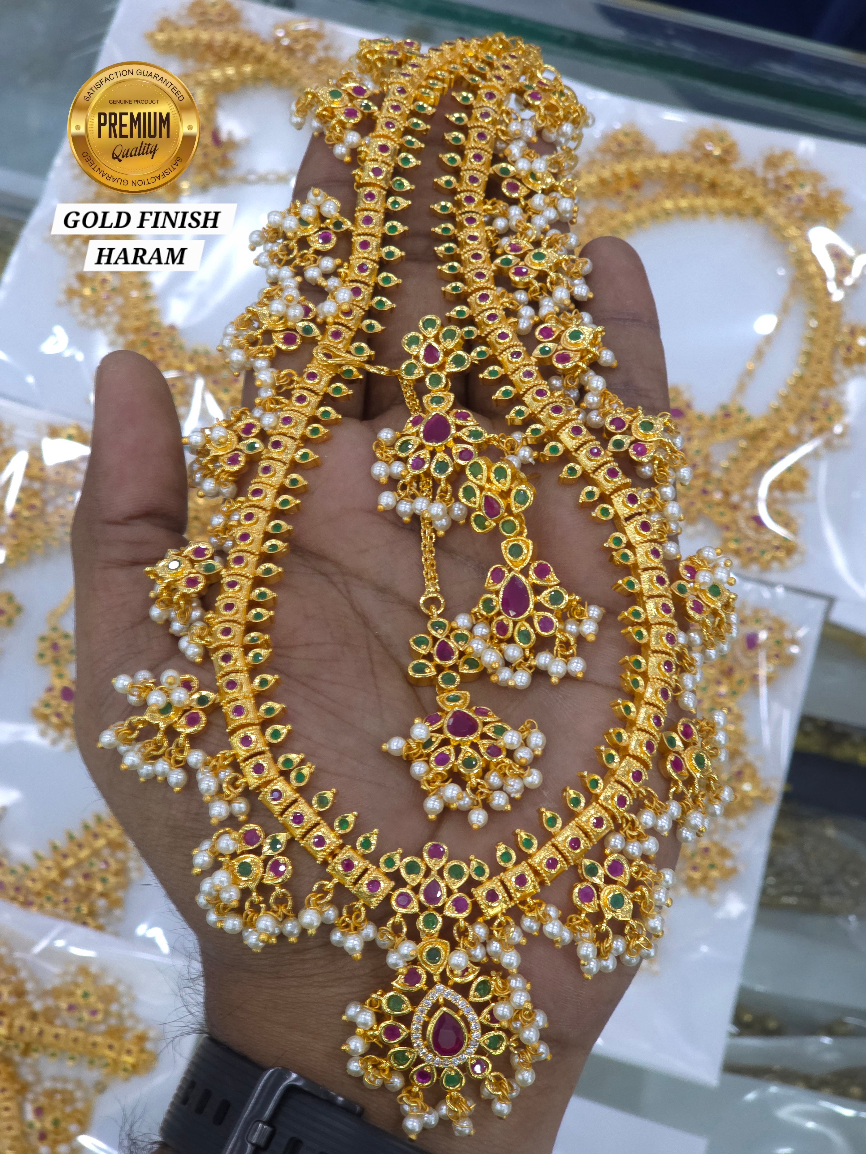 Gold finish Guttapusallu haram