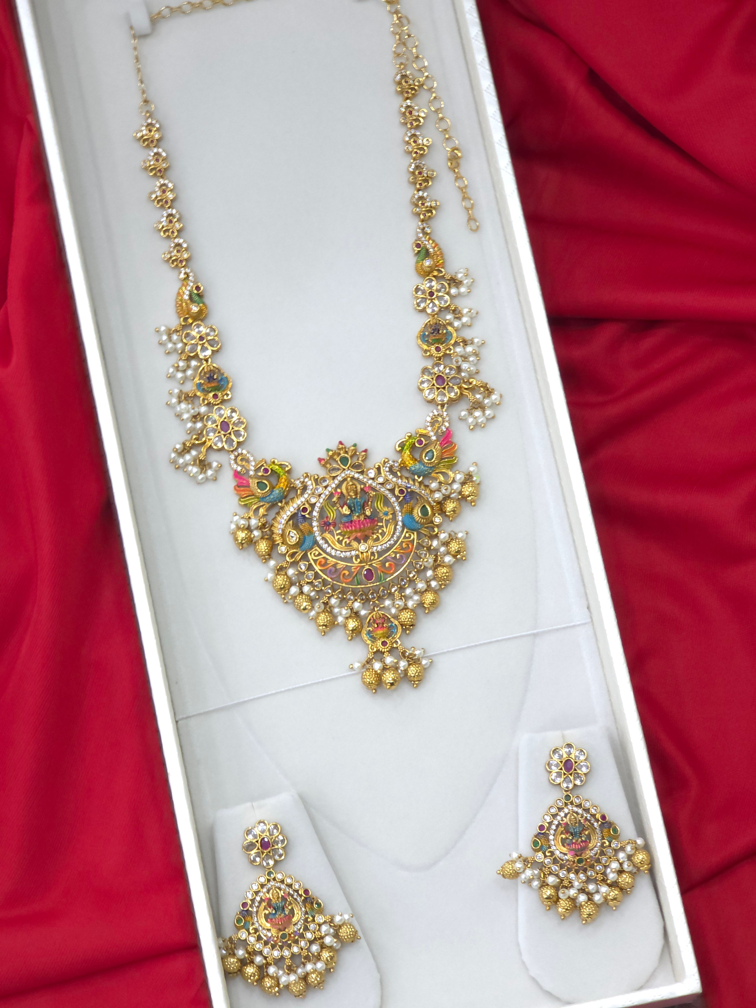 Matt finish NAKISHI NECKLACE