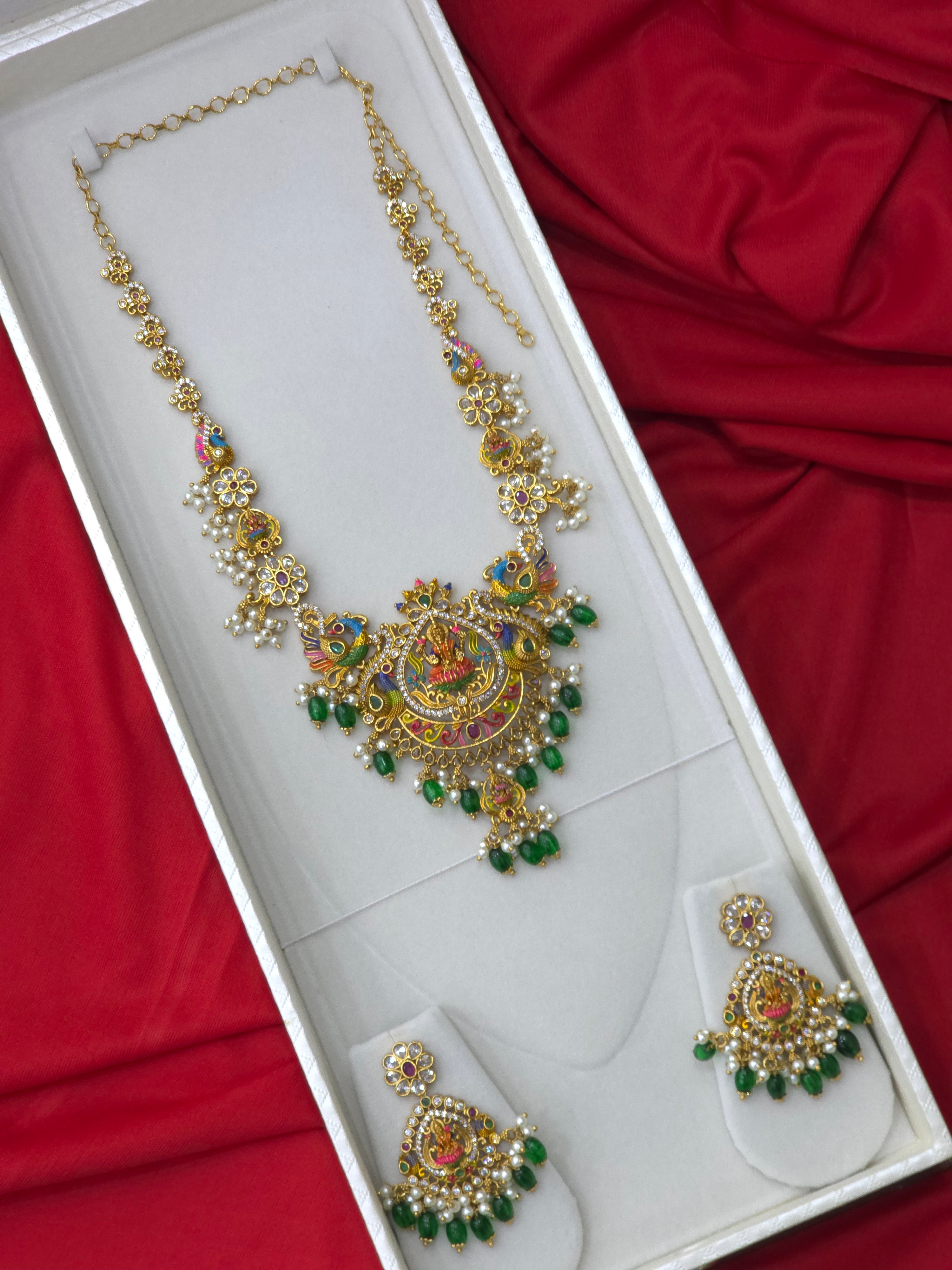 Matt finish NAKISHI necklace