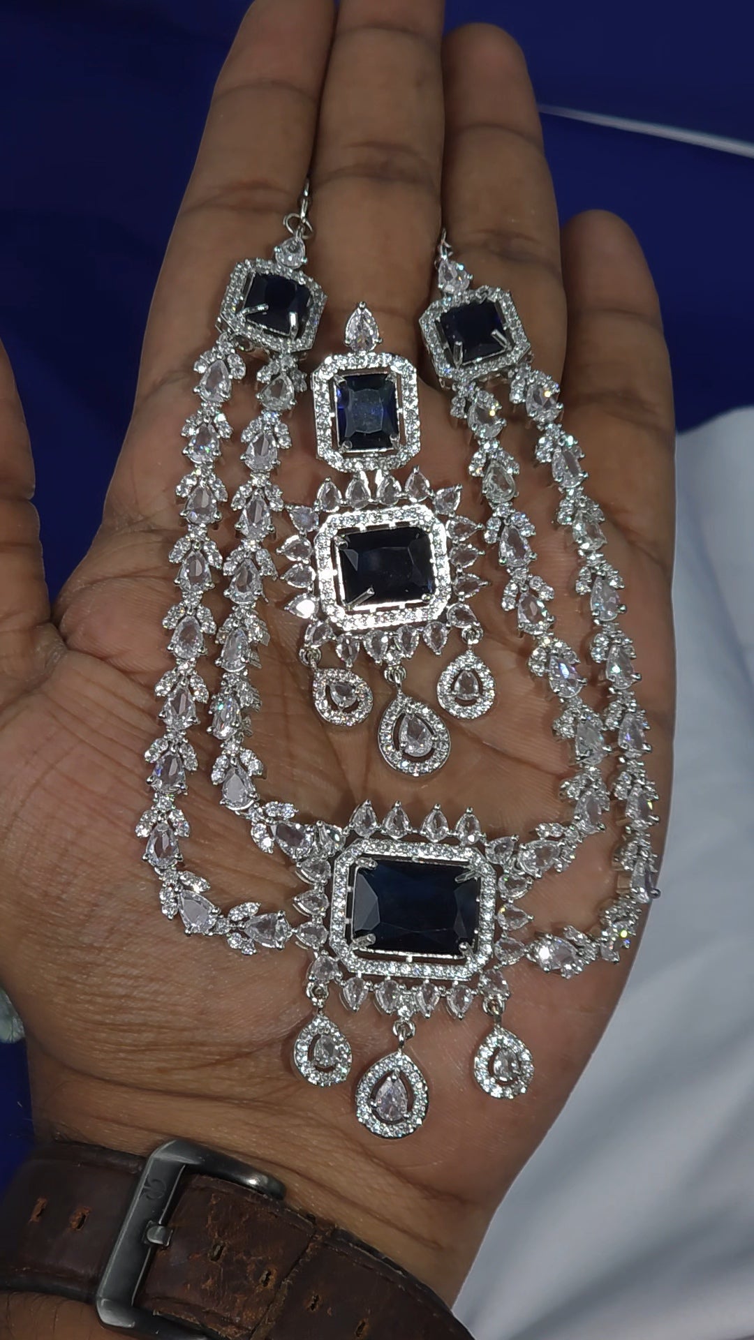 SLIVER FINISH CZ NECKLACE
