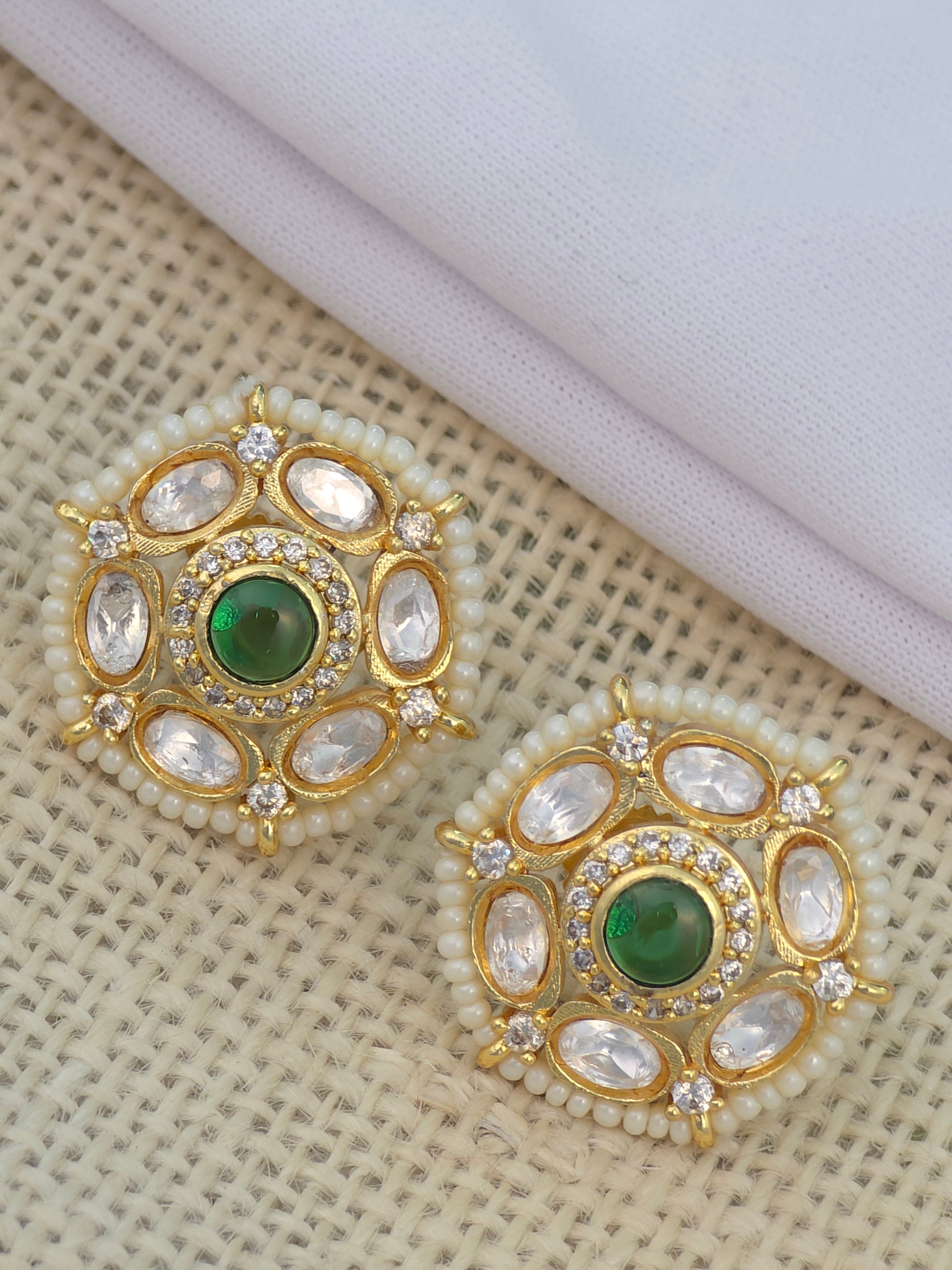 Matt finish earrings Screw type
