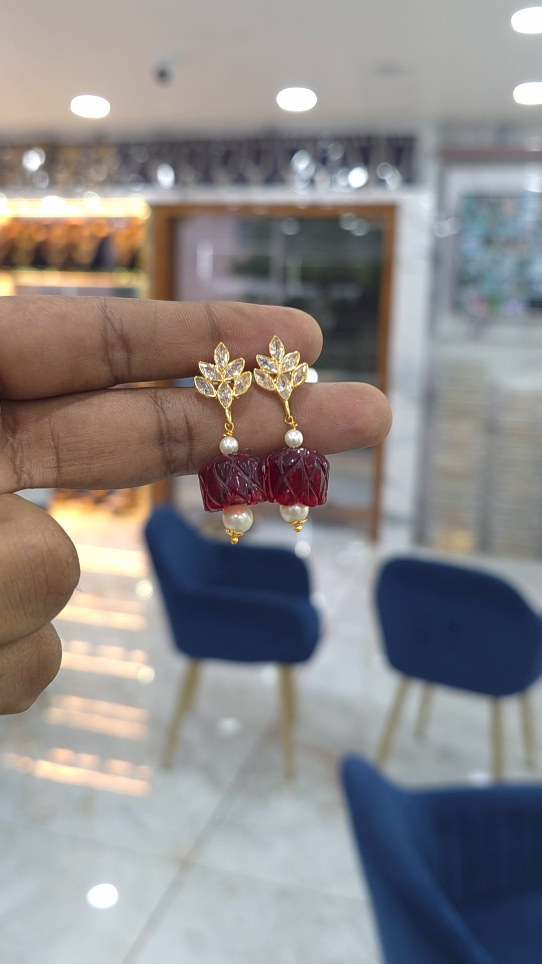Gold finish Glass buttas screw type