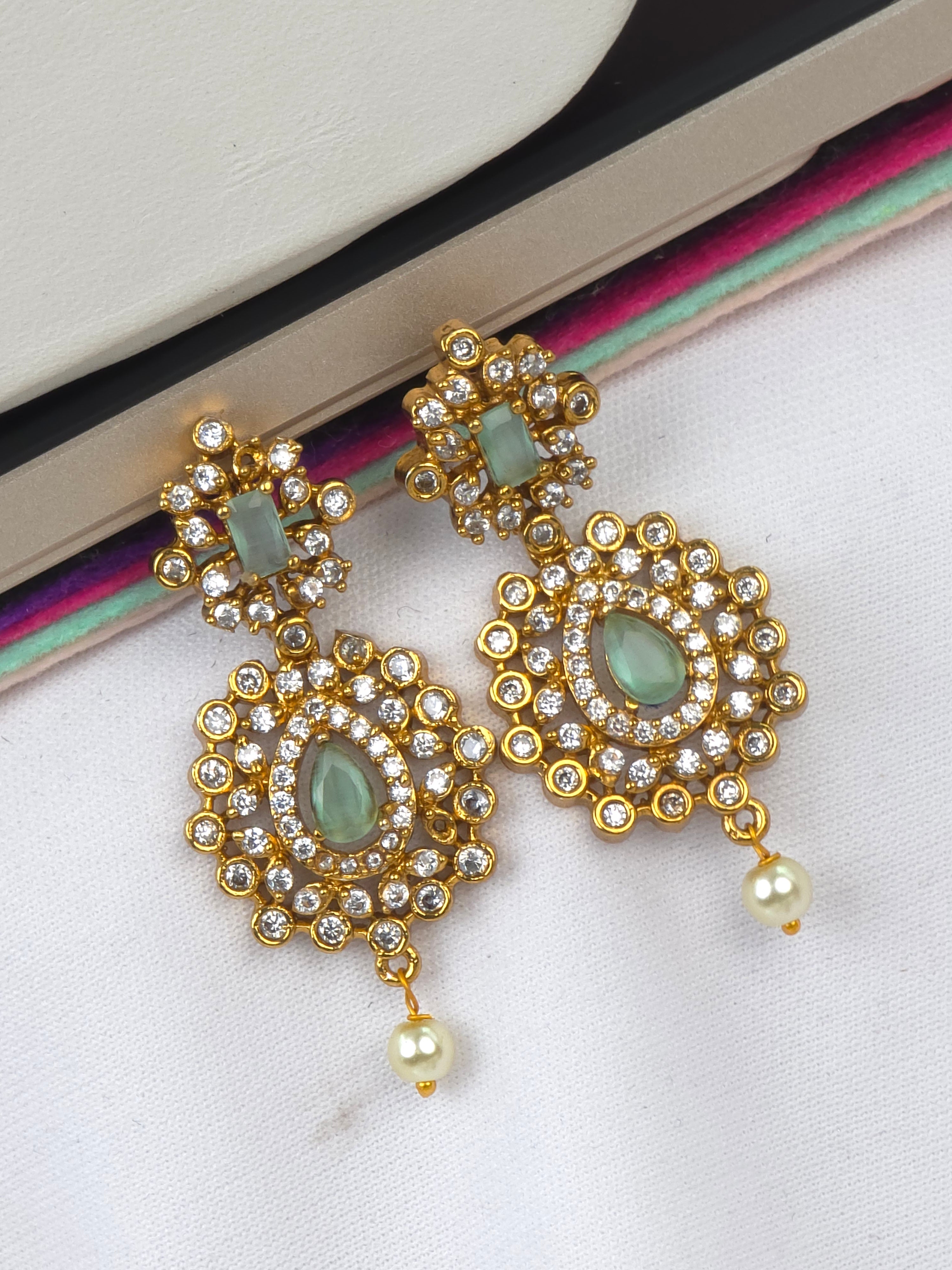 PREMIUM QUALITY 
Matt finish 
Push back earrings
