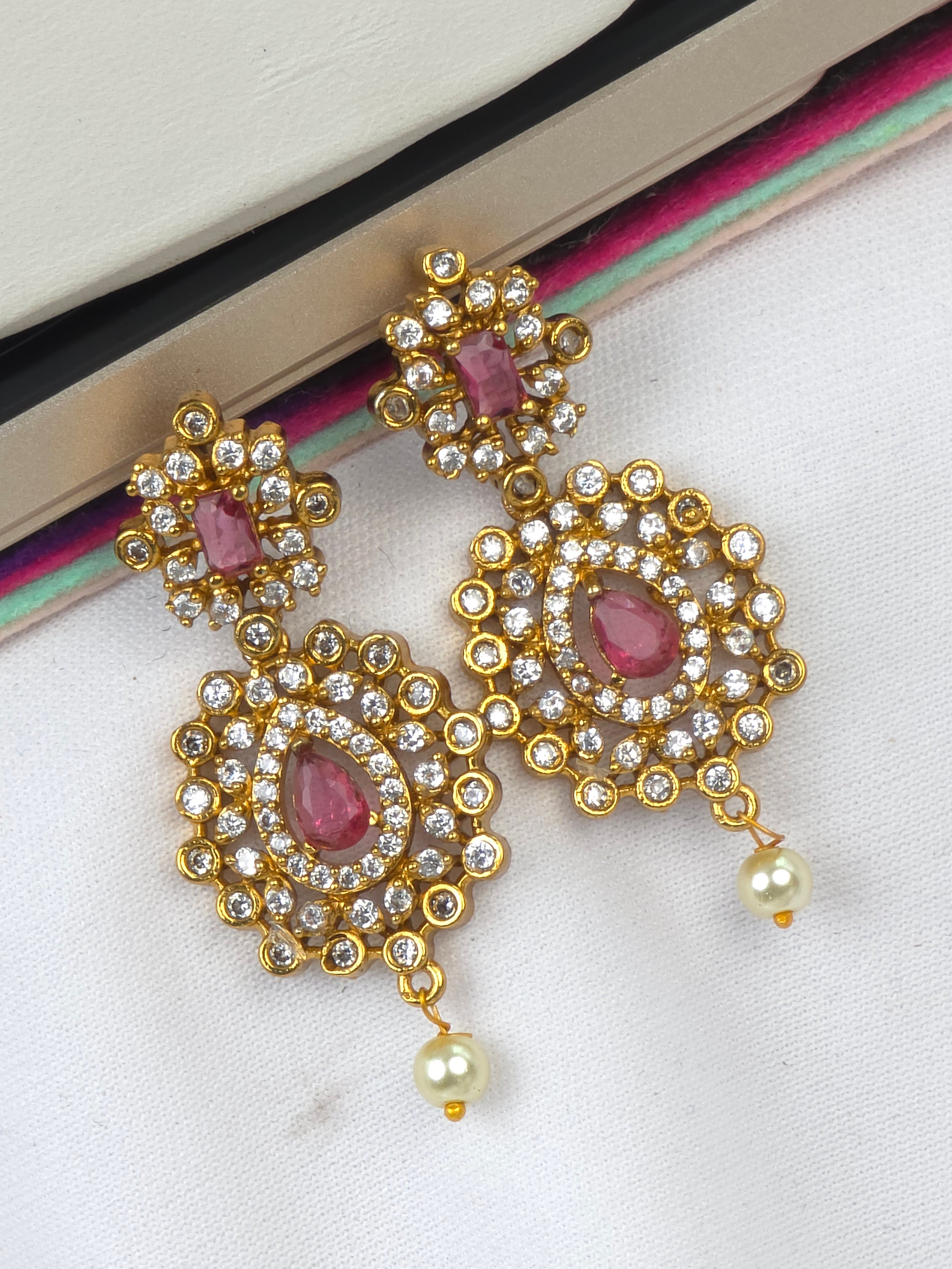 PREMIUM QUALITY 
Matt finish 
Push back earrings