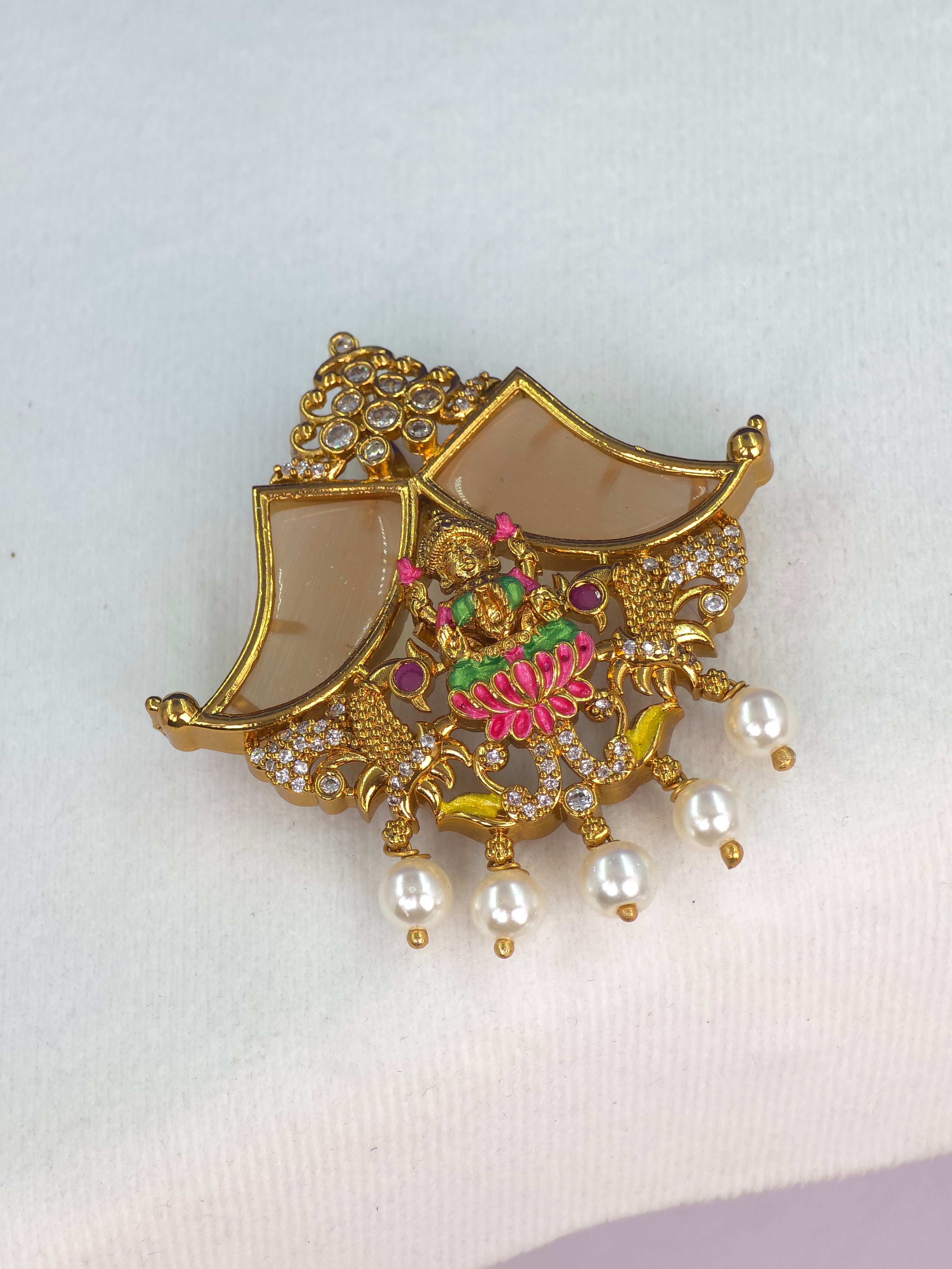 Puligoru pendent back side hook