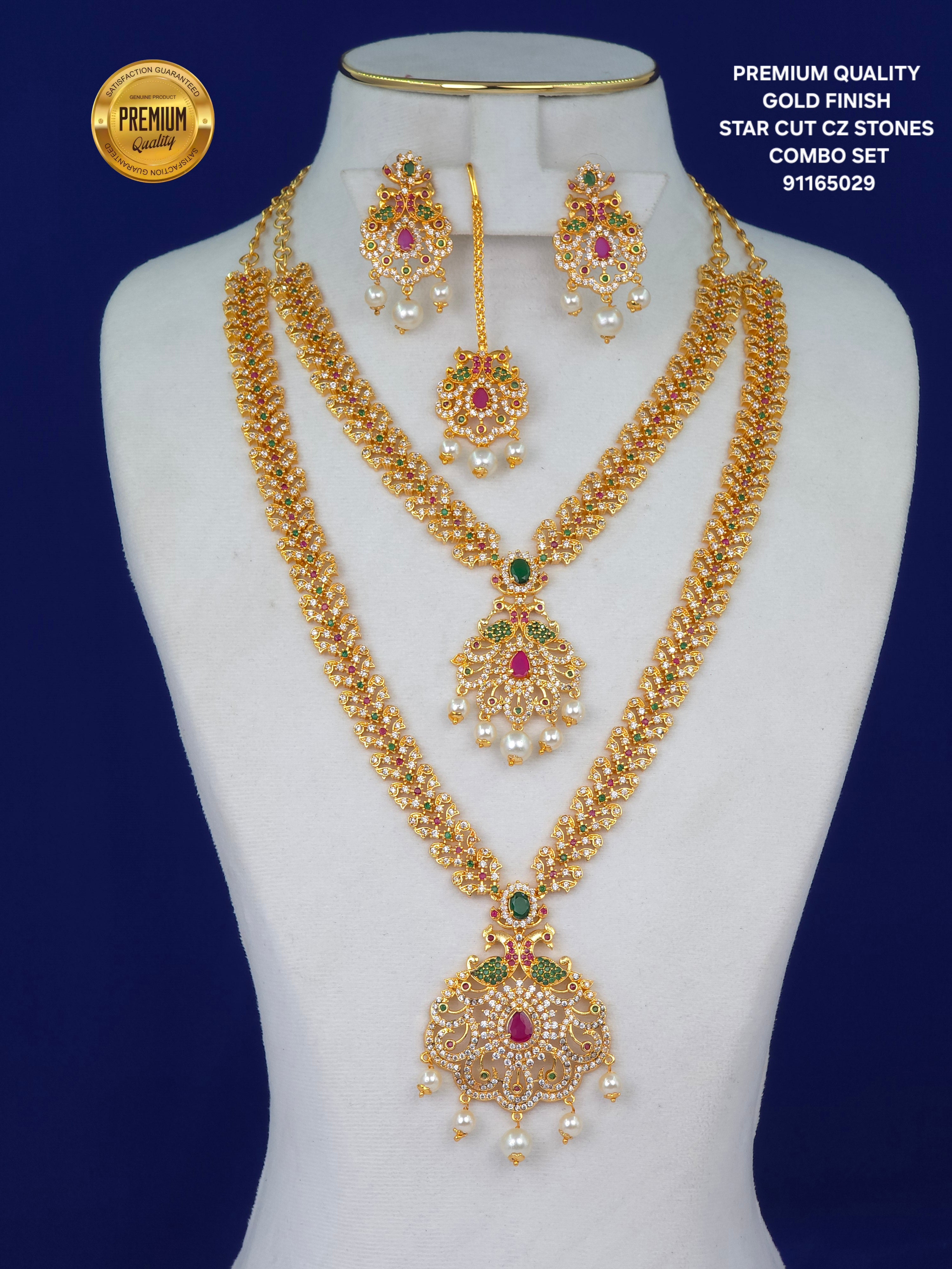 PREMIUM QUALITY 
GOLD FINISH 
STAR CUT CZ STONES 
 COMBO SET 
91165029