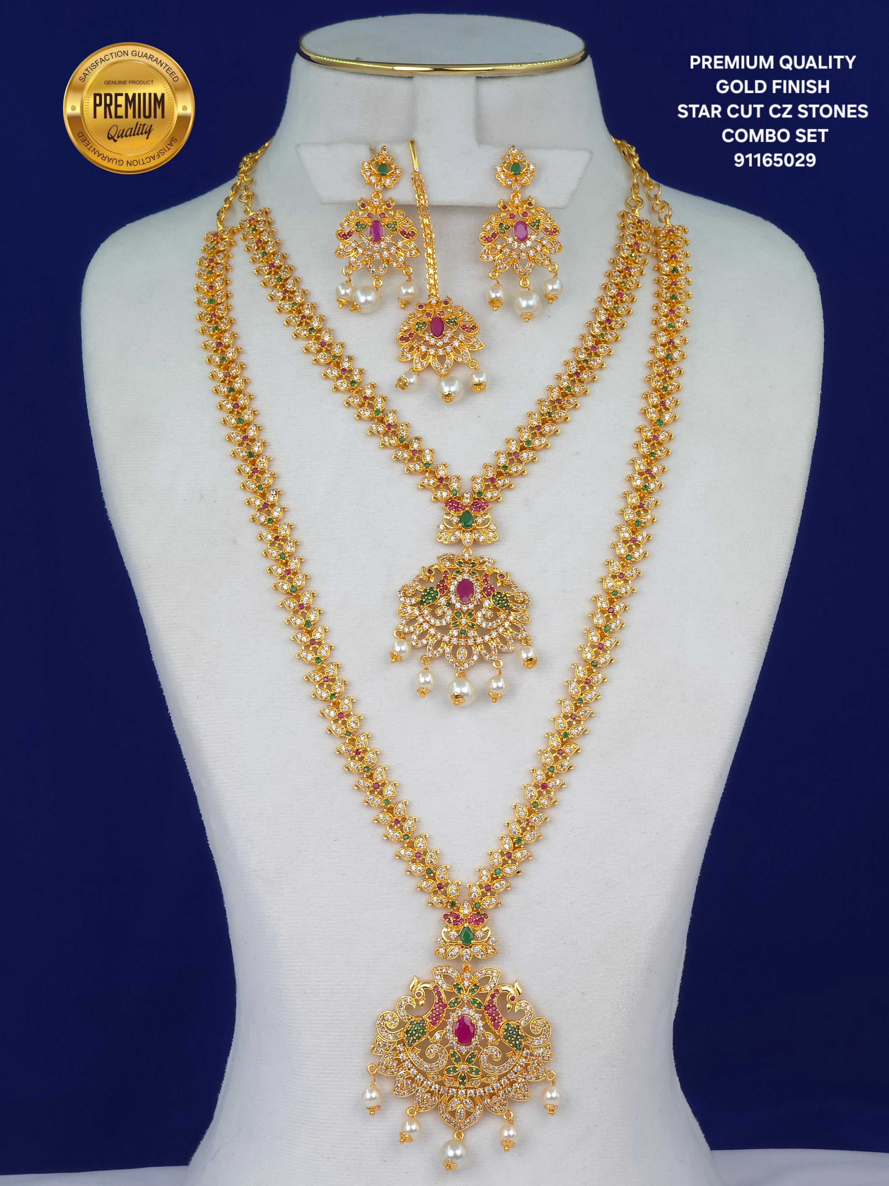 PREMIUM QUALITY 
GOLD FINISH 
STAR CUT CZ STONES 
 COMBO SET 
91165029
