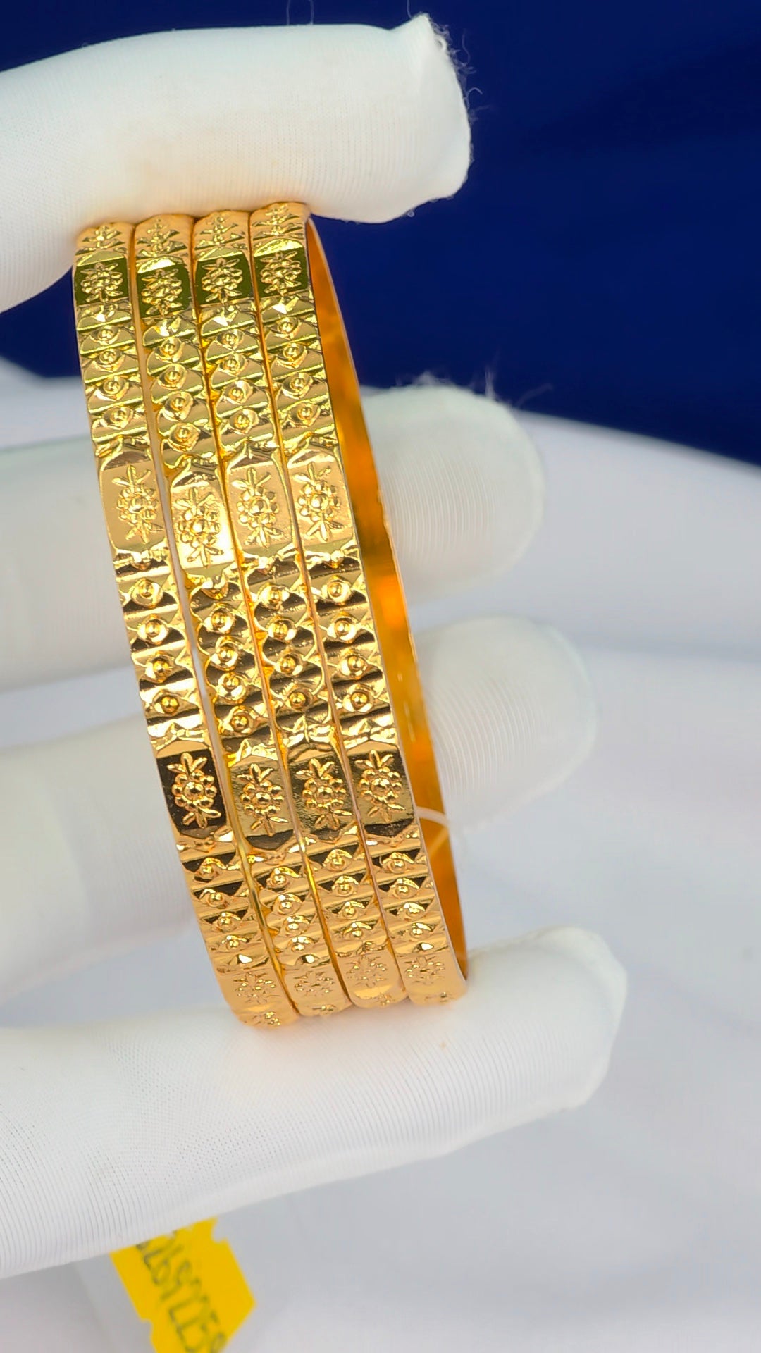 DAILY WARE BANGLES 
ALL SIZE 2.4 2.6 2.8 2.10 
9125029