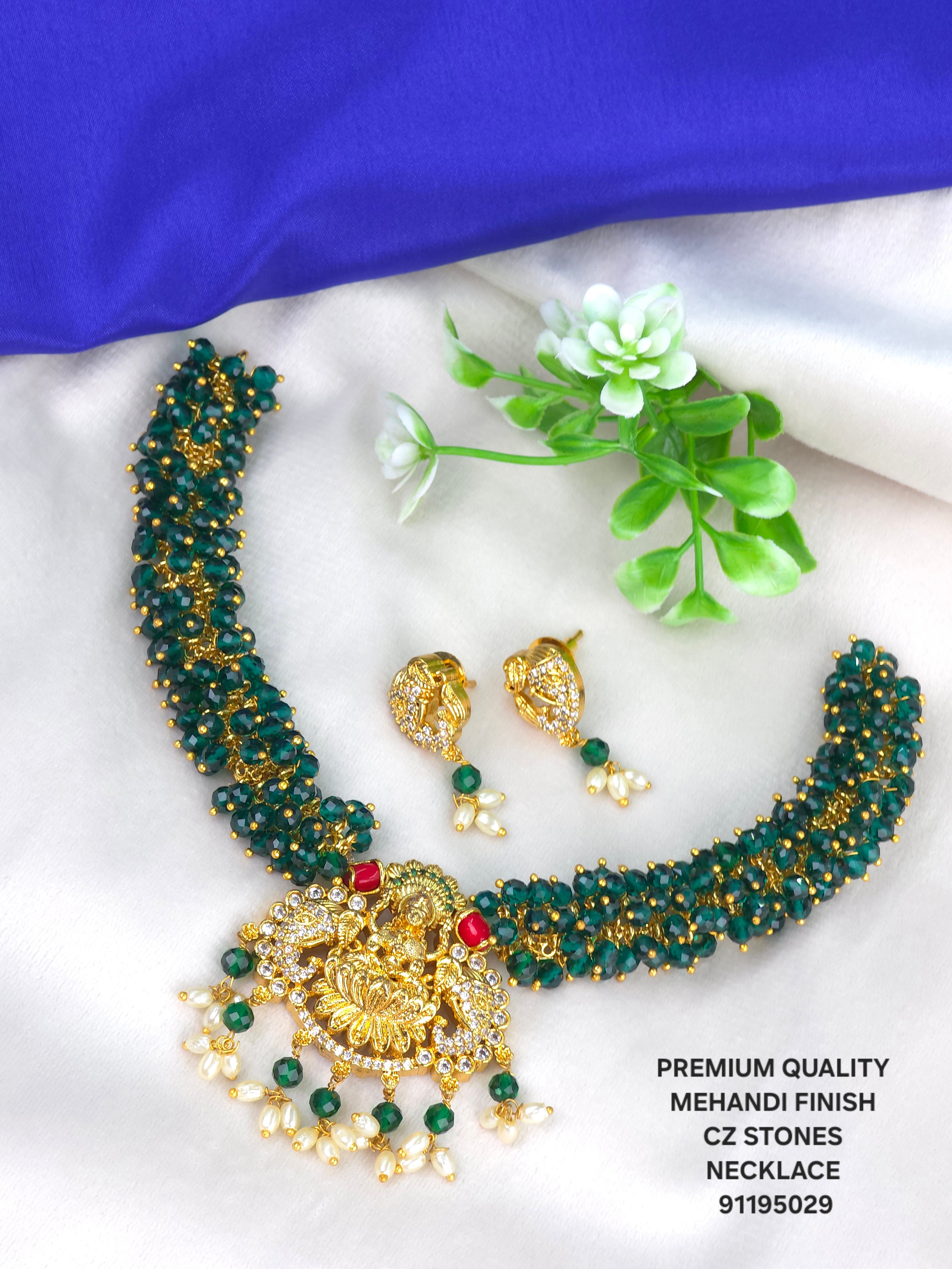 Matt finish Green crystal necklace