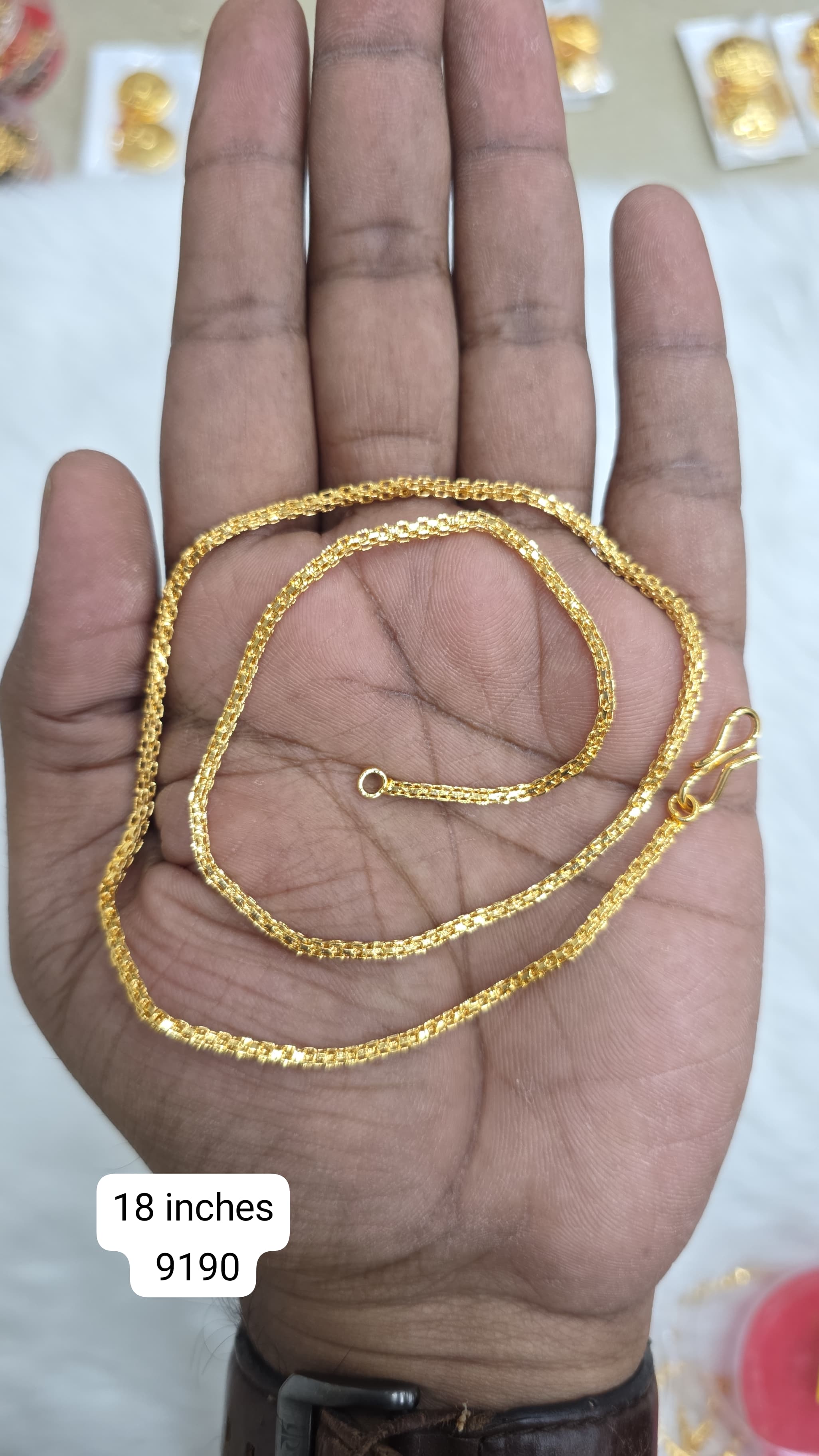 18 inches gold finish Short chains