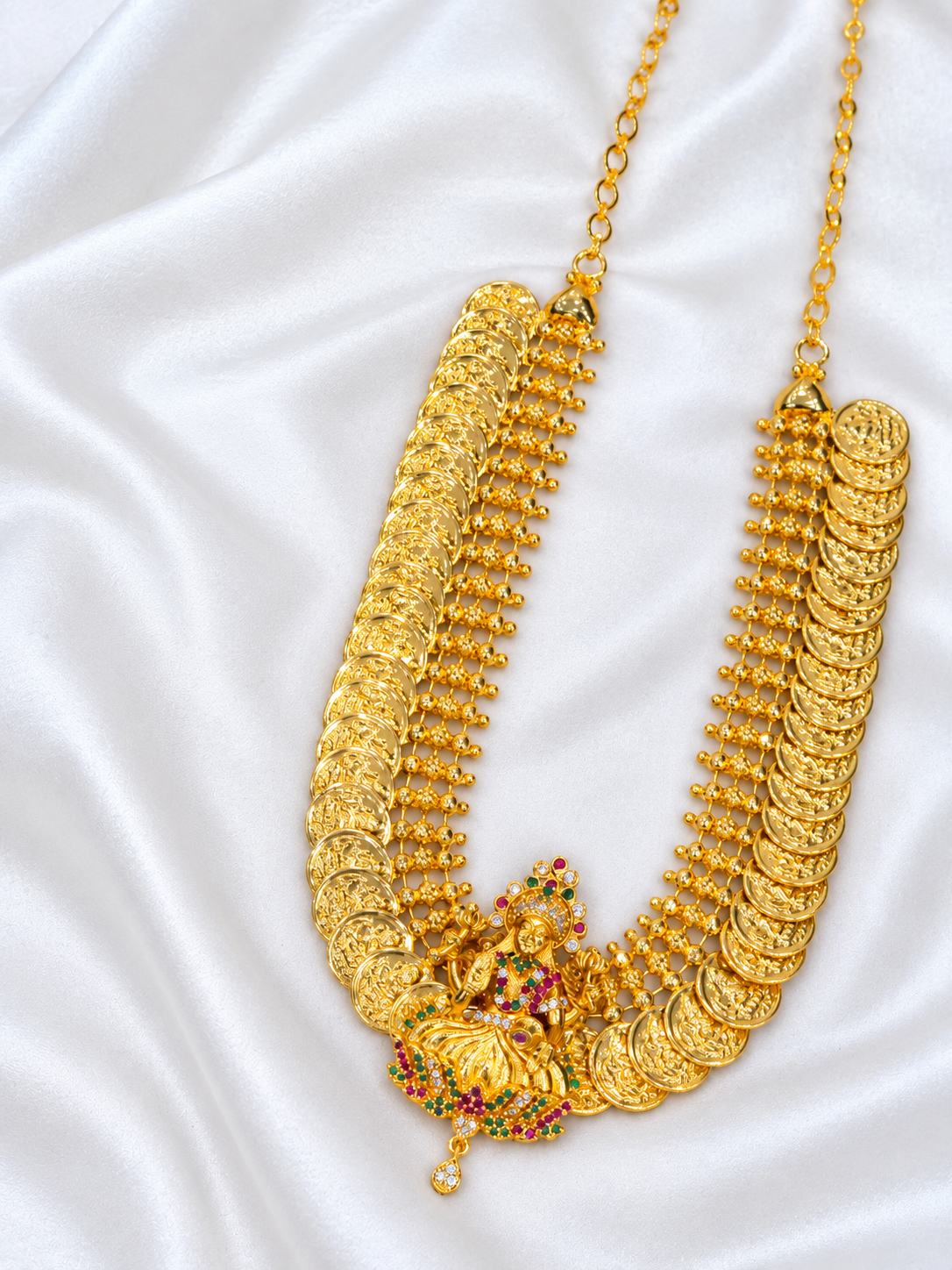 Gold finish kasulaperu